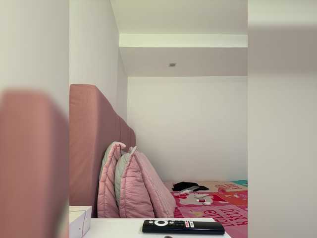 AprilRosse's BongaCams show and profile