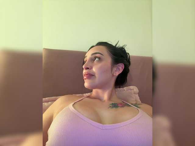 AprilRosse's BongaCams show and profile