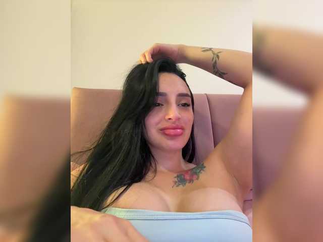 AprilRosse's BongaCams show and profile