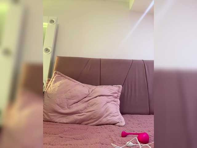 AprilRosse's BongaCams show and profile