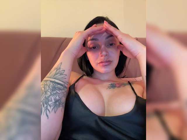 AprilRosse's BongaCams show and profile