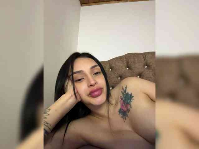 AprilRosse webcam