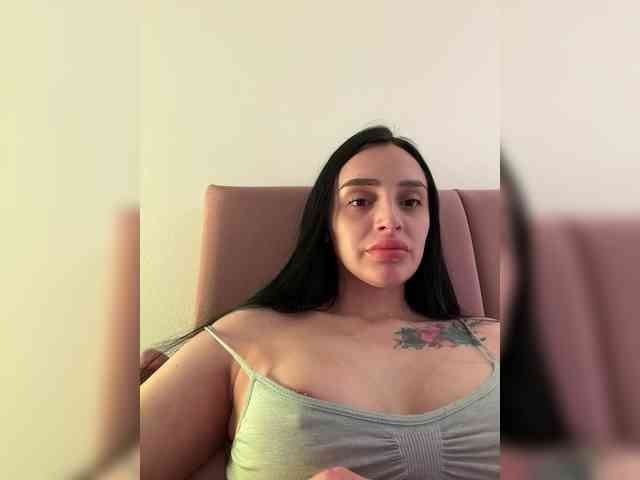 AprilRosse webcam