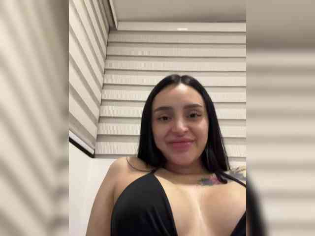 AprilRosse webcam