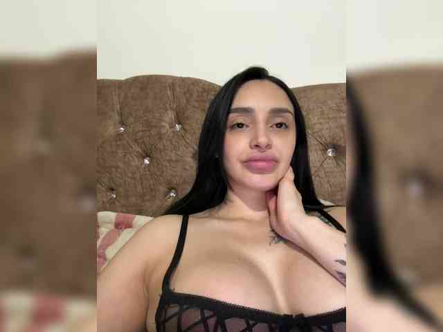 AprilRosse webcam