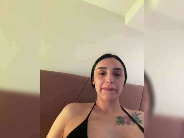 AprilRosse webcam