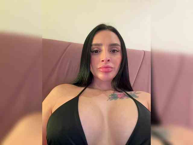 AprilRosse webcam
