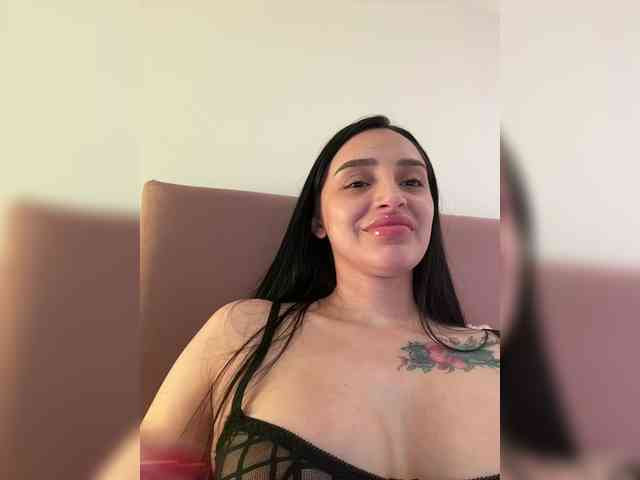 AprilRosse webcam