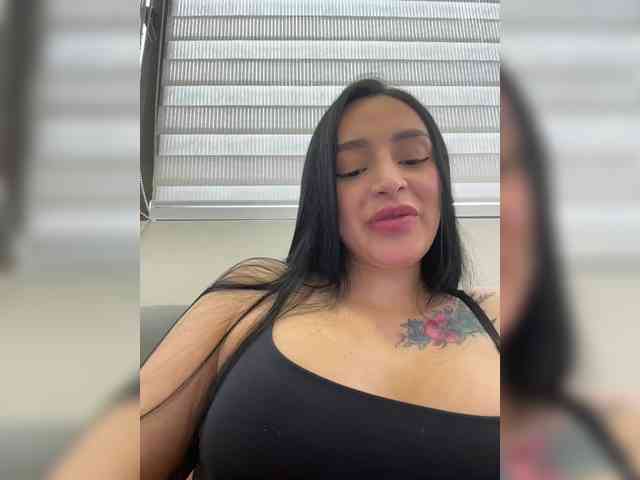 AprilRosse webcam