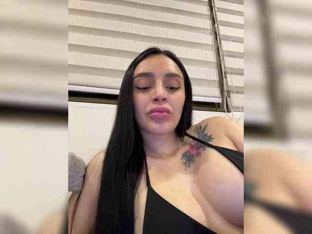 AprilRosse webcam