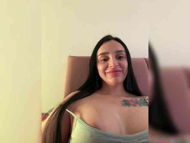 AprilRosse webcam