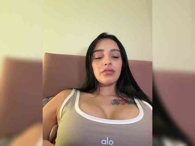 AprilRosse webcam
