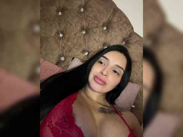 AprilRosse webcam