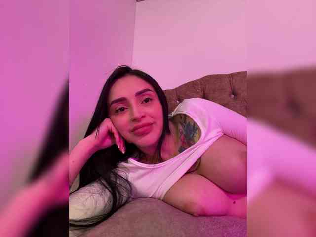 AprilRosse webcam