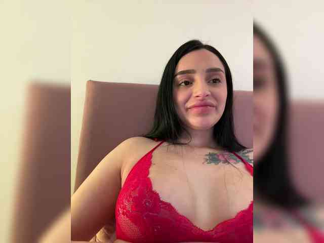 AprilRosse webcam