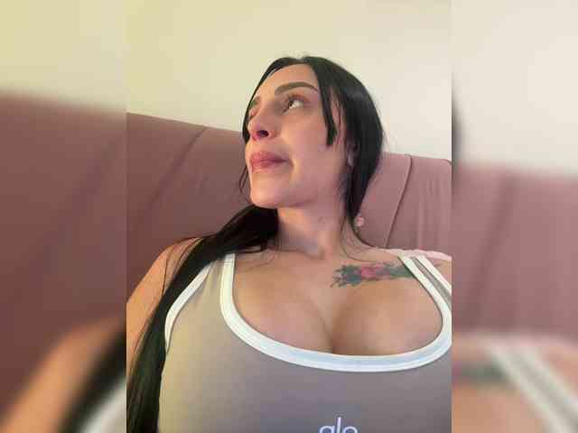 AprilRosse Live Webcam on BongaCams