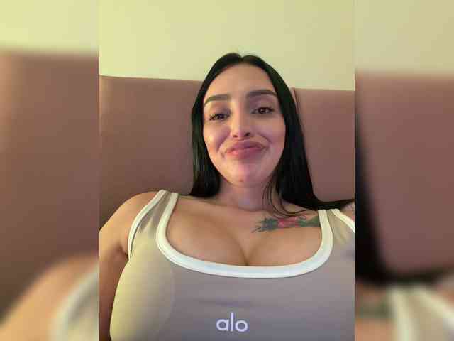AprilRosse webcam
