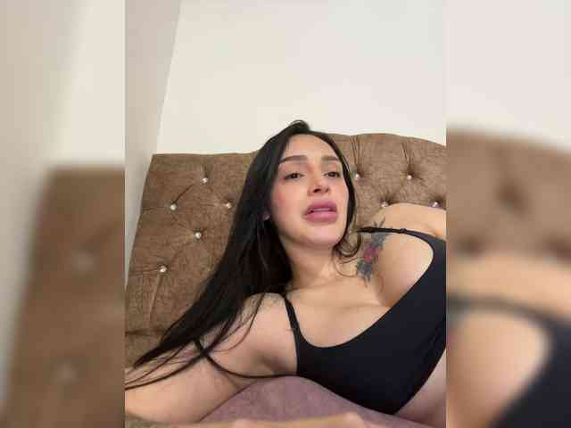 AprilRosse webcam