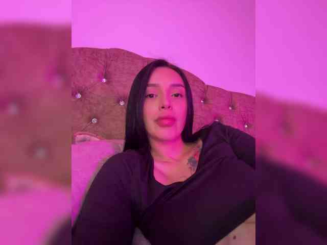 AprilRosse webcam