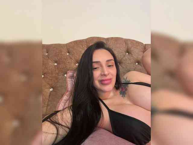 AprilRosse webcam