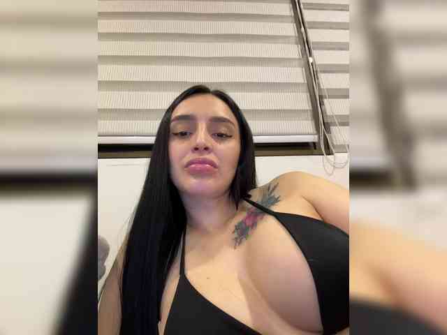 AprilRosse webcam