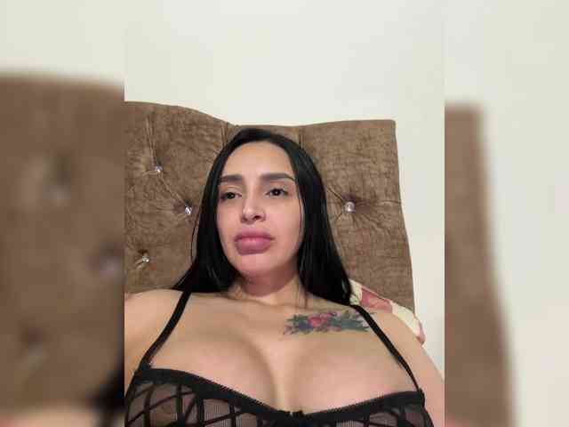 AprilRosse webcam