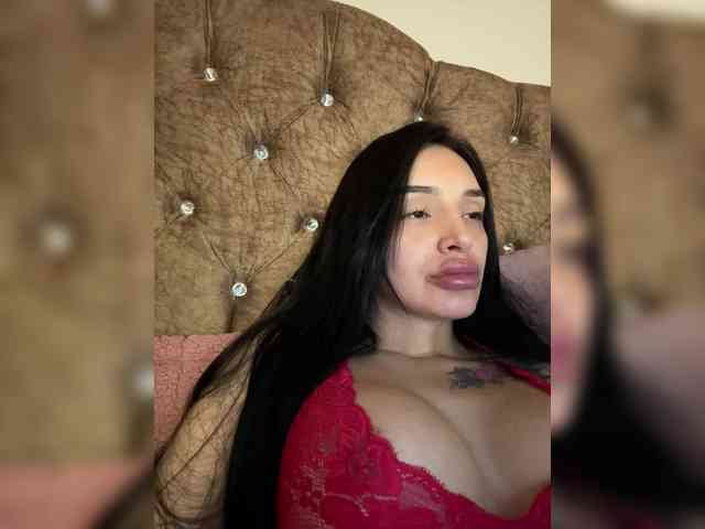 AprilRosse webcam