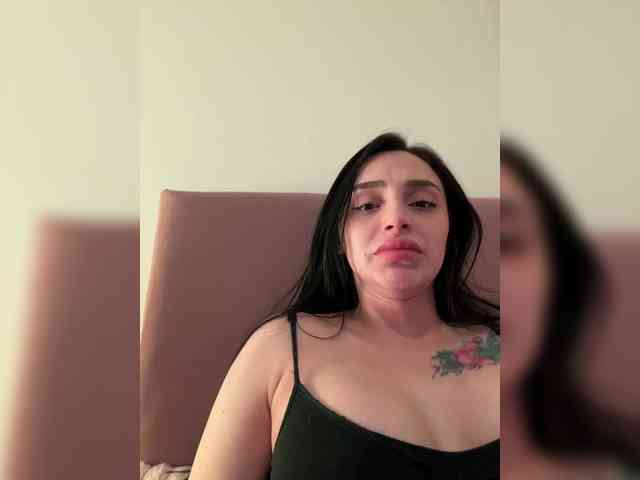 AprilRosse webcam