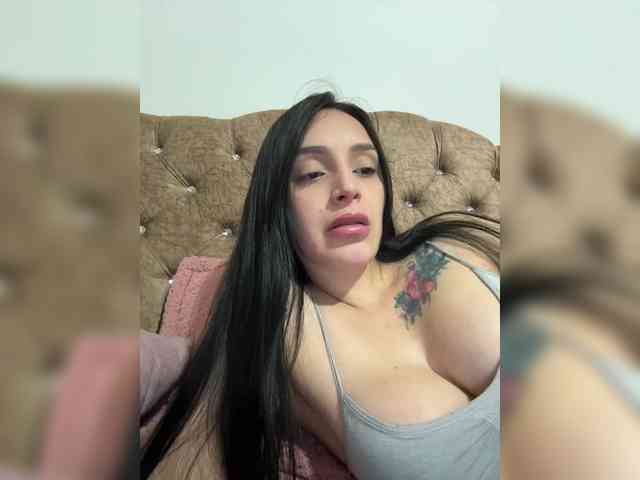 AprilRosse webcam