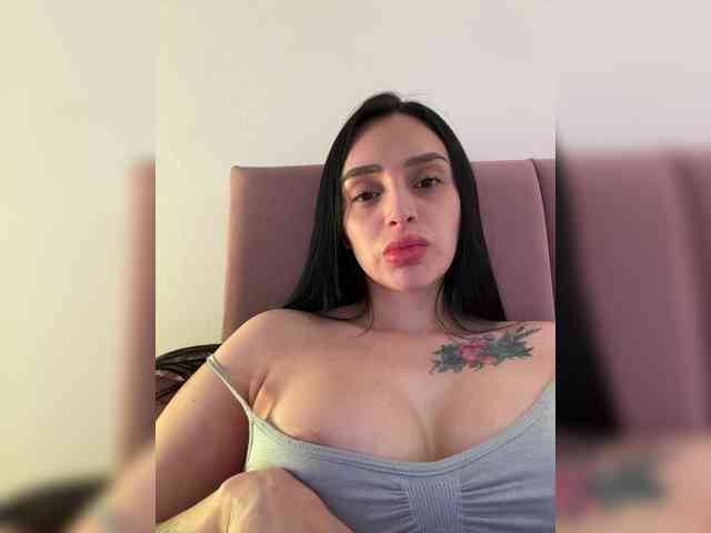 AprilRosse webcam