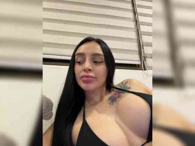AprilRosse bongacams