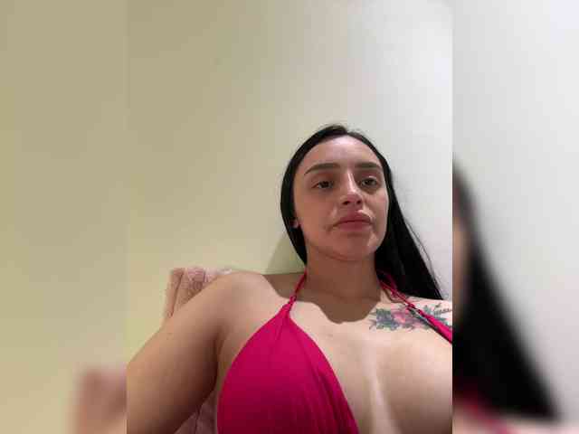 AprilRosse webcam