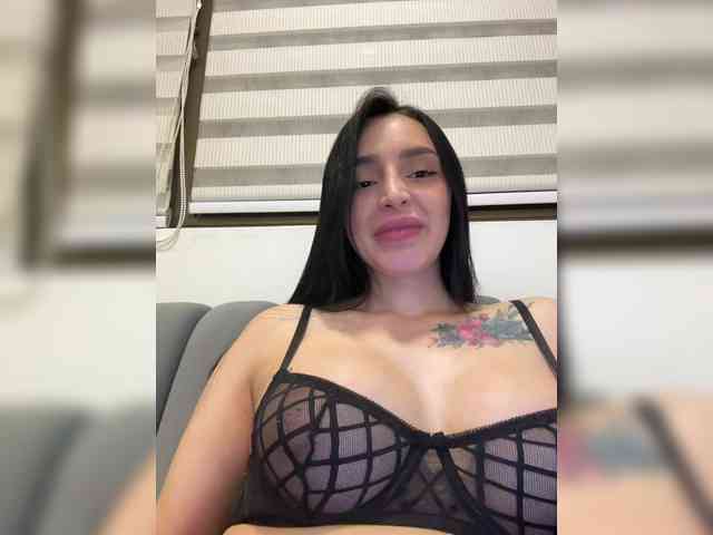 AprilRosse webcam