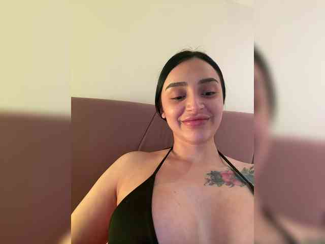 AprilRosse webcam