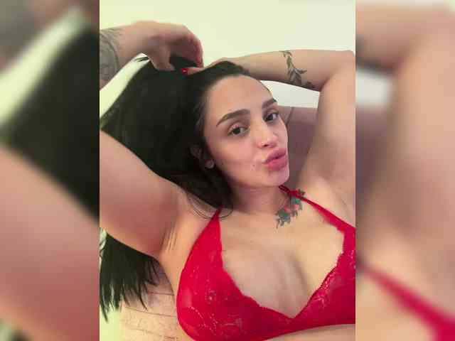 AprilRosse webcam