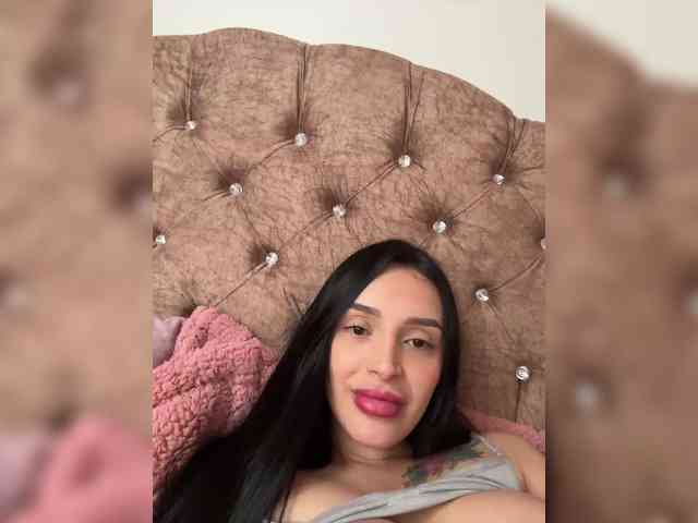 AprilRosse webcam