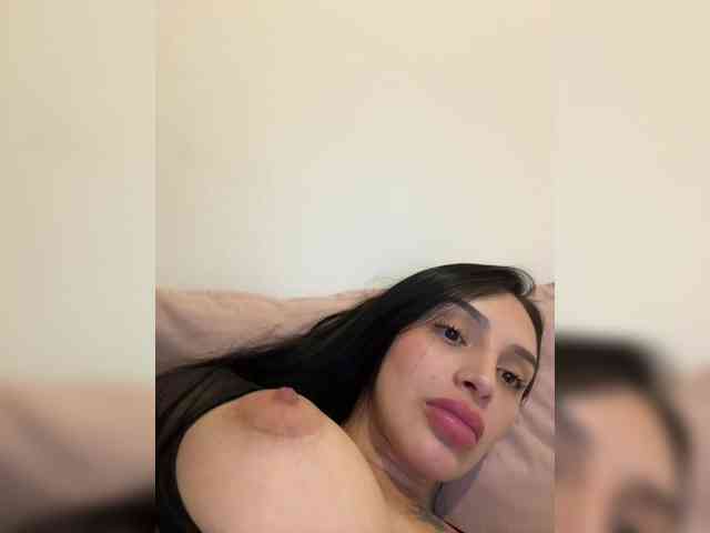 AprilRosse webcam