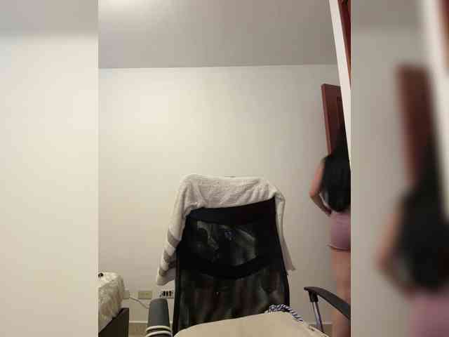 AprilRosse webcam