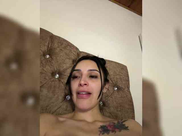 AprilRosse webcam
