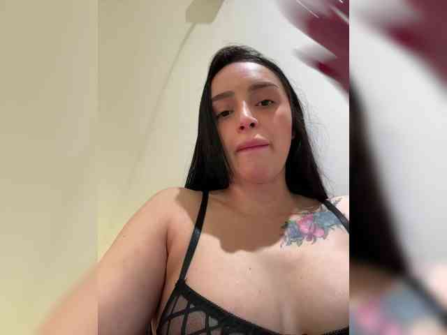 AprilRosse webcam