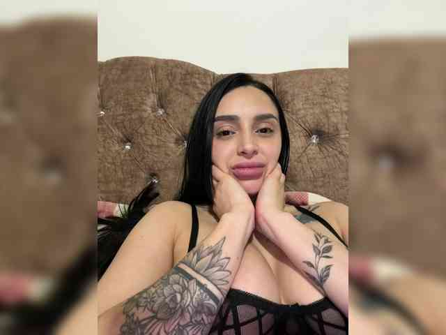 AprilRosse webcam