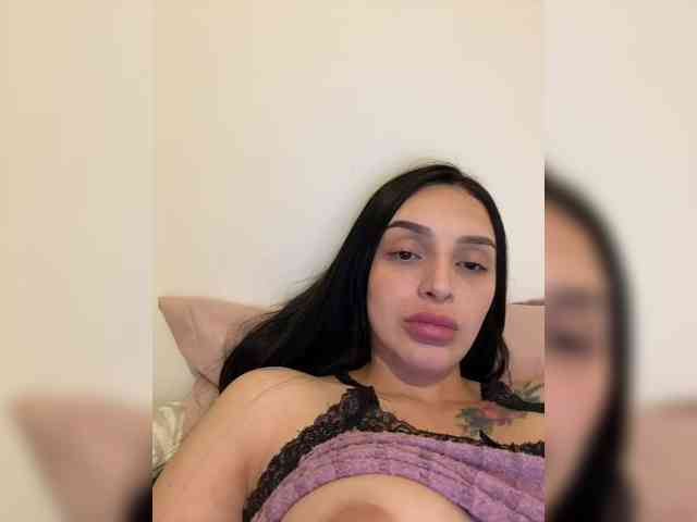 AprilRosse webcam