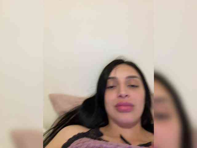 AprilRosse webcam