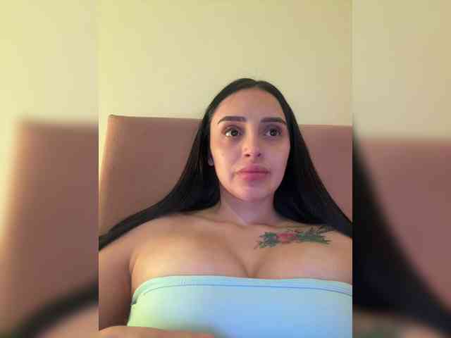 AprilRosse webcam