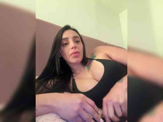 AprilRosse webcam