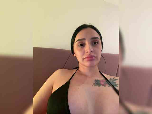 AprilRosse webcam