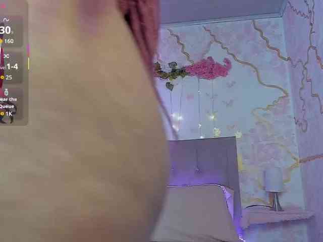 MelodyDhh webcam
