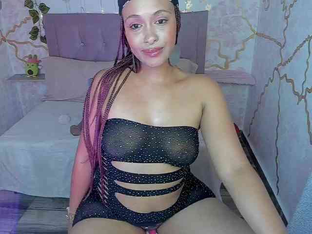 MelodyDhh webcam