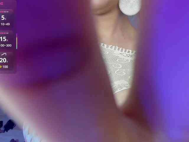 MelodyDhh webcam