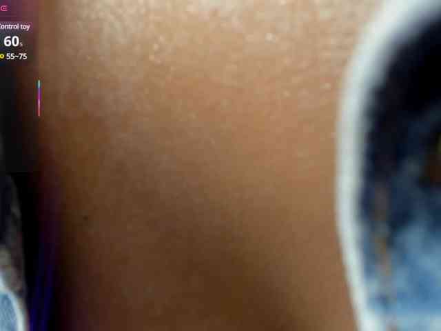 MelodyDhh webcam